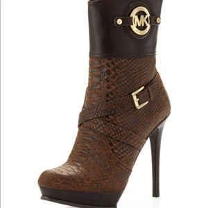 Michael Kors Stockard Mixed-Leather Bootie Size 8